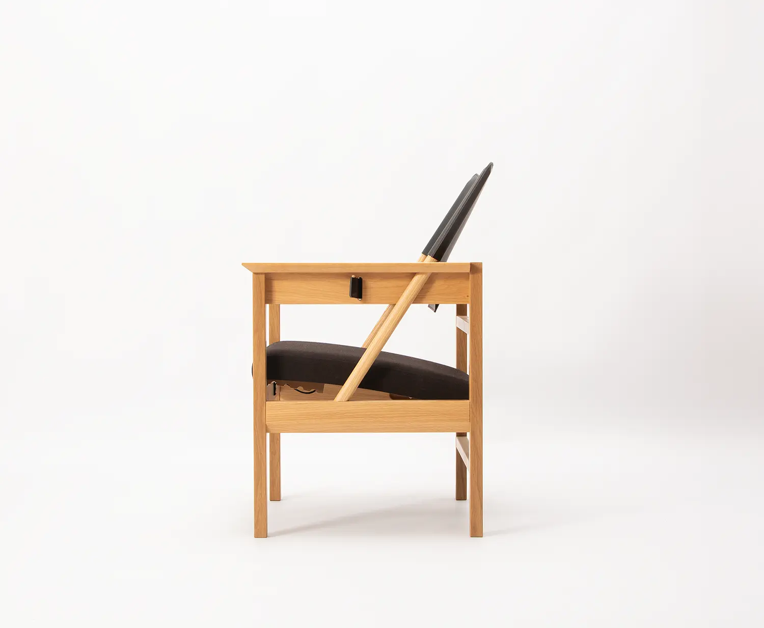 07 living armchair – 匠工芸