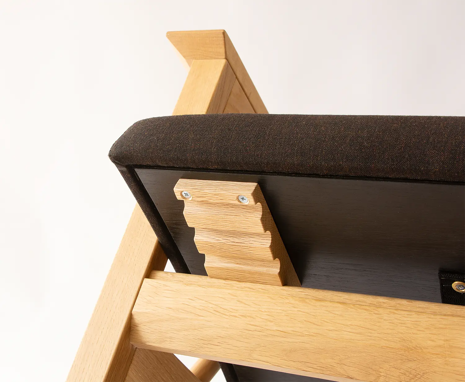 07 living armchair – 匠工芸
